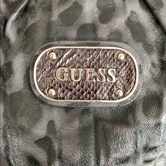 Guess crossbody bag - Picture 3 of 3